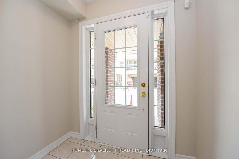 7 Miami Grve, Brampton, L6Z 0H7 | Image 2