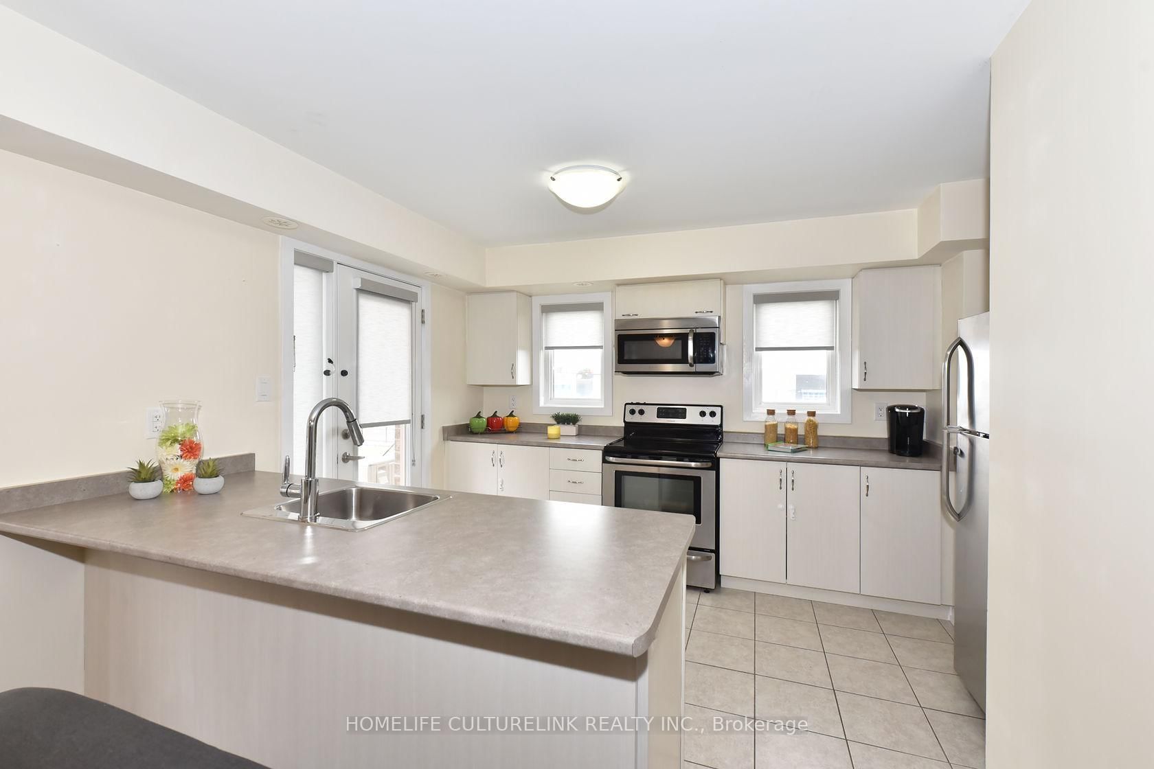 100 Parrotta Drive, Unit 89
