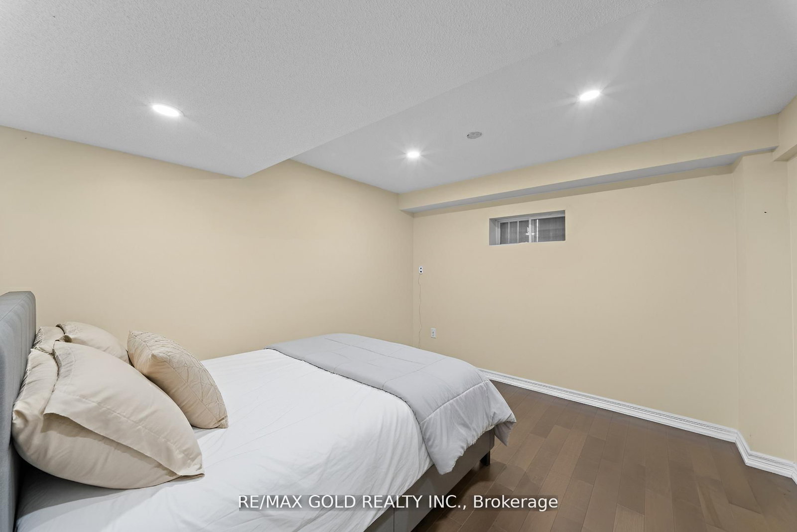 Detached House for sale at 88 Octillo Boulevard, Brampton, Ontario, L6R 2V6 - Sandringham-Wellington - MLS: W12970180