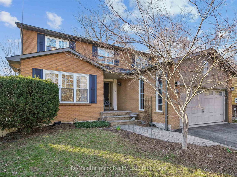 2103 Constance Dr, Oakville, L6J 5V1 | Image 2