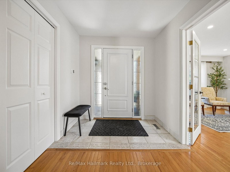 2103 Constance Dr, Oakville, L6J 5V1 | Image 3