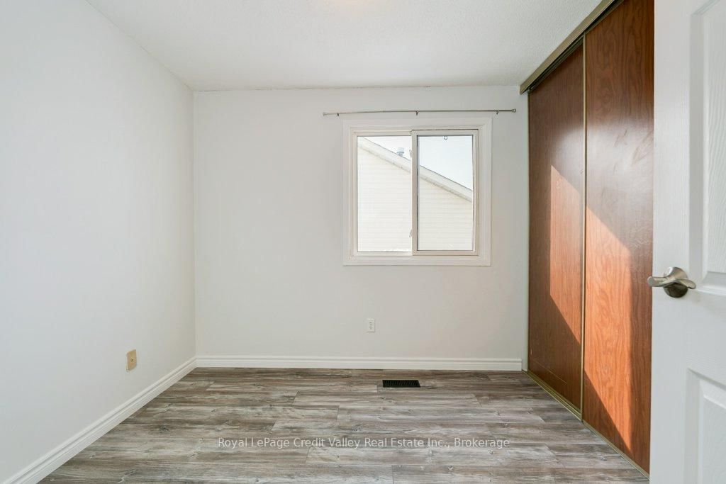 Semi-Detached House for sale at 376 Hansen Road, Brampton, Ontario, L6V 3P7 - Madoc - MLS: W12970386