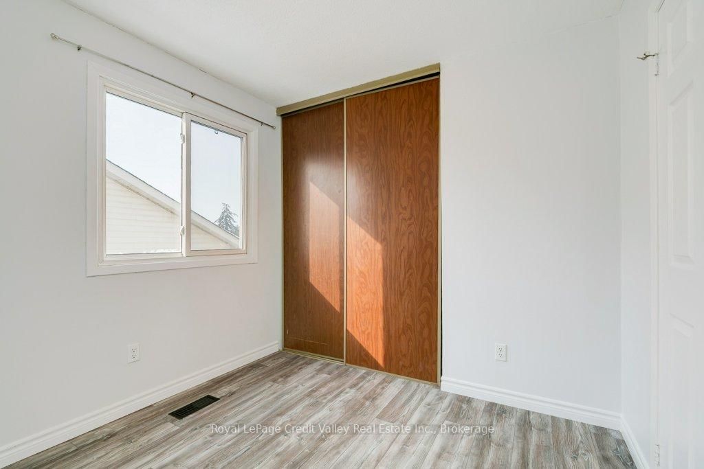 Semi-Detached House for sale at 376 Hansen Road, Brampton, Ontario, L6V 3P7 - Madoc - MLS: W12970386