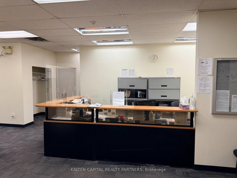 202B - 901 Jane St, Toronto, M6N 4C6 | Image 3