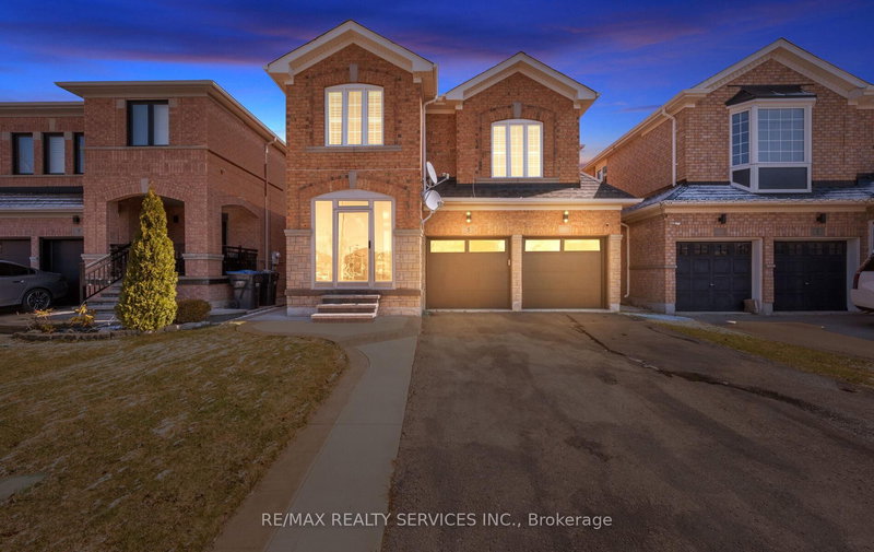5 Thornbush Blvd, Brampton, L7A 3X9 | Image 2