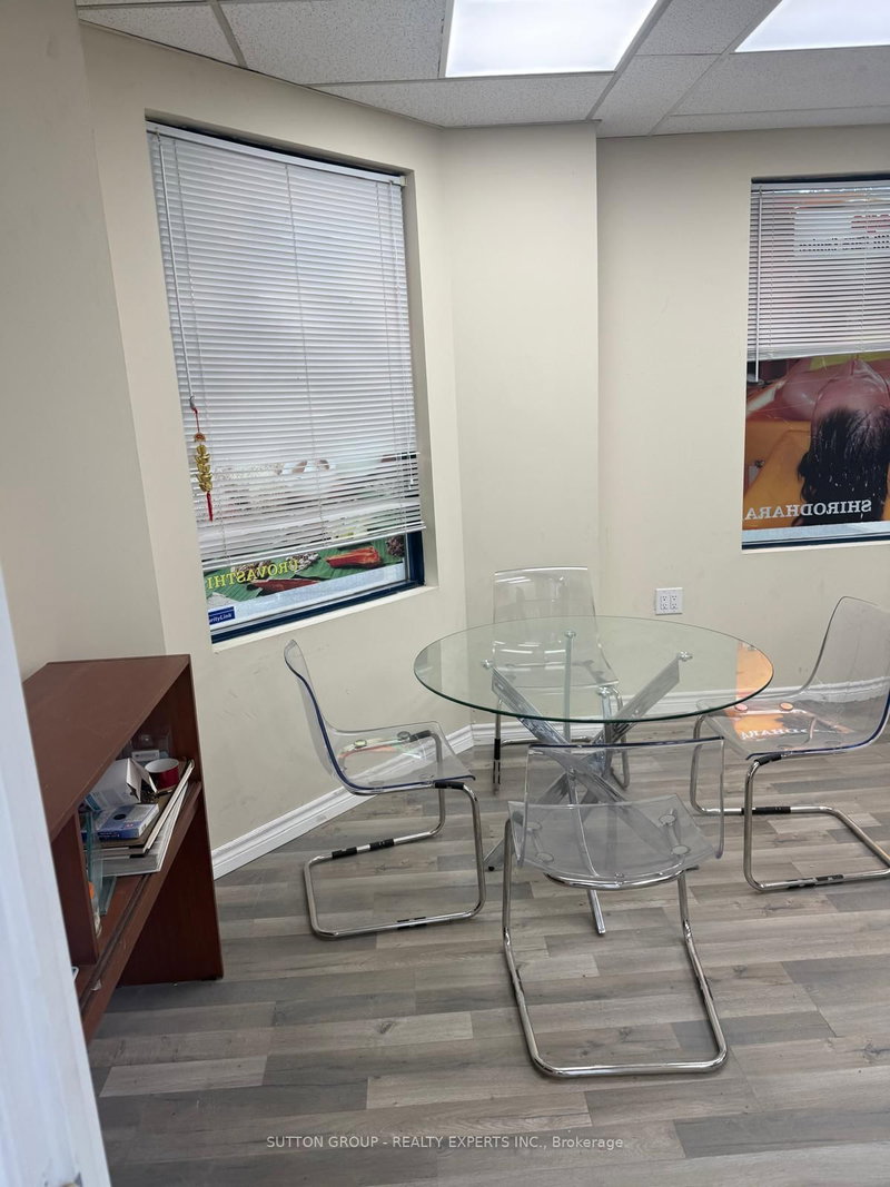 35 - 2355 Derry Rd E, Mississauga, L5S 1V6 | Image 3