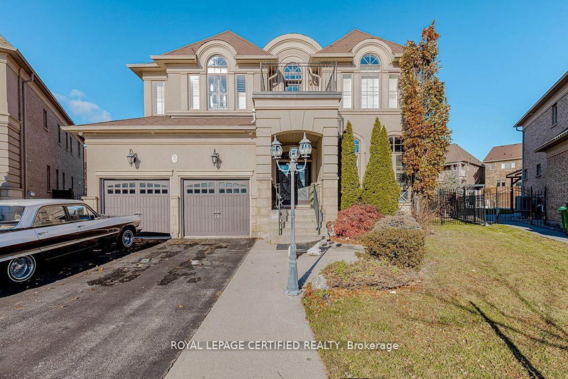 13 Chinzan Way S, Brampton, L6X 0W6 | Image 2