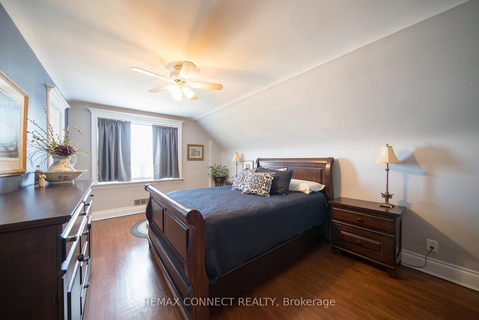 Detached House for sale at 961 Ribston Road, Mississauga, Ontario, L4Y 1B5 - Lakeview - MLS: W12970832