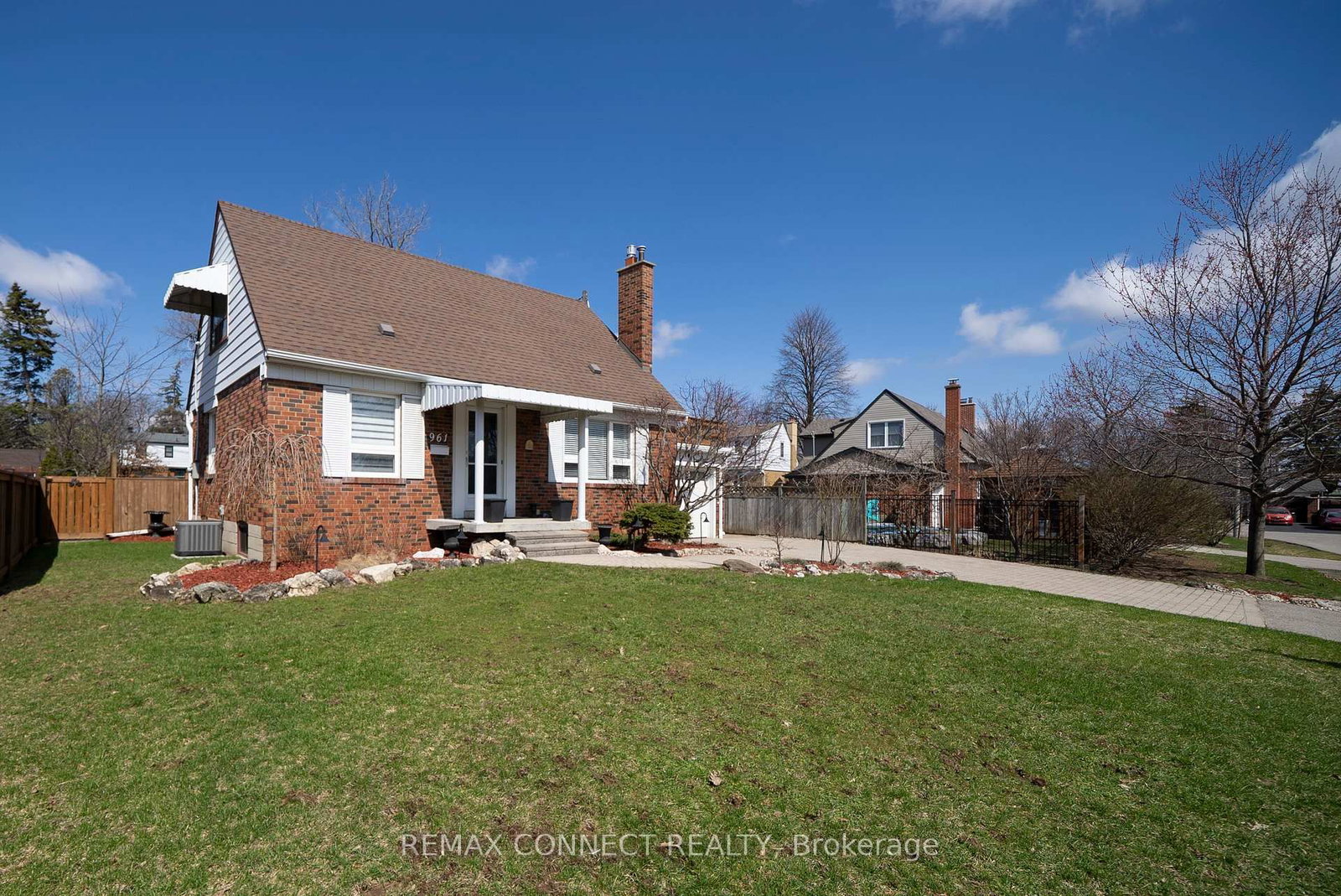 Detached House for sale at 961 Ribston Road, Mississauga, Ontario, L4Y 1B5 - Lakeview - MLS: W12970832