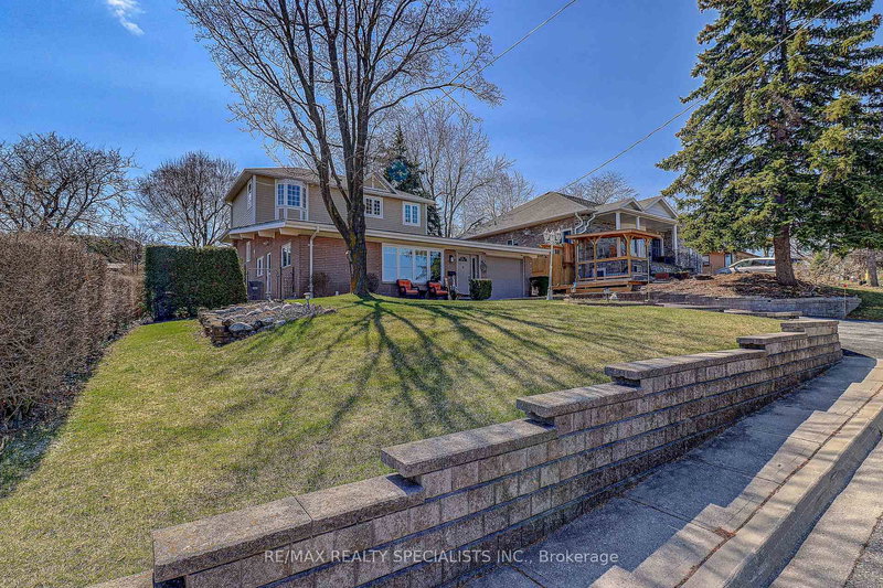 118 Vista Blvd, Mississauga, L5M 1V9 | Image 2