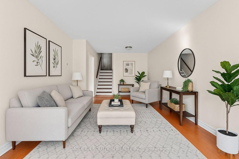 home for lease on 142 Mill Street N