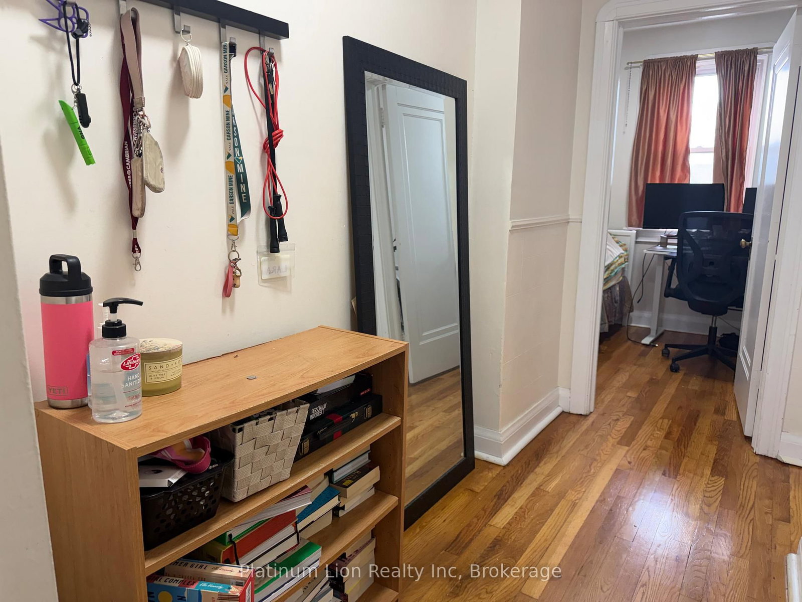 2712 Lake Shore Boulevard W, Unit Upper - Photo 3