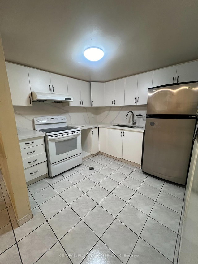 Lower - 558 Kaiser Drive