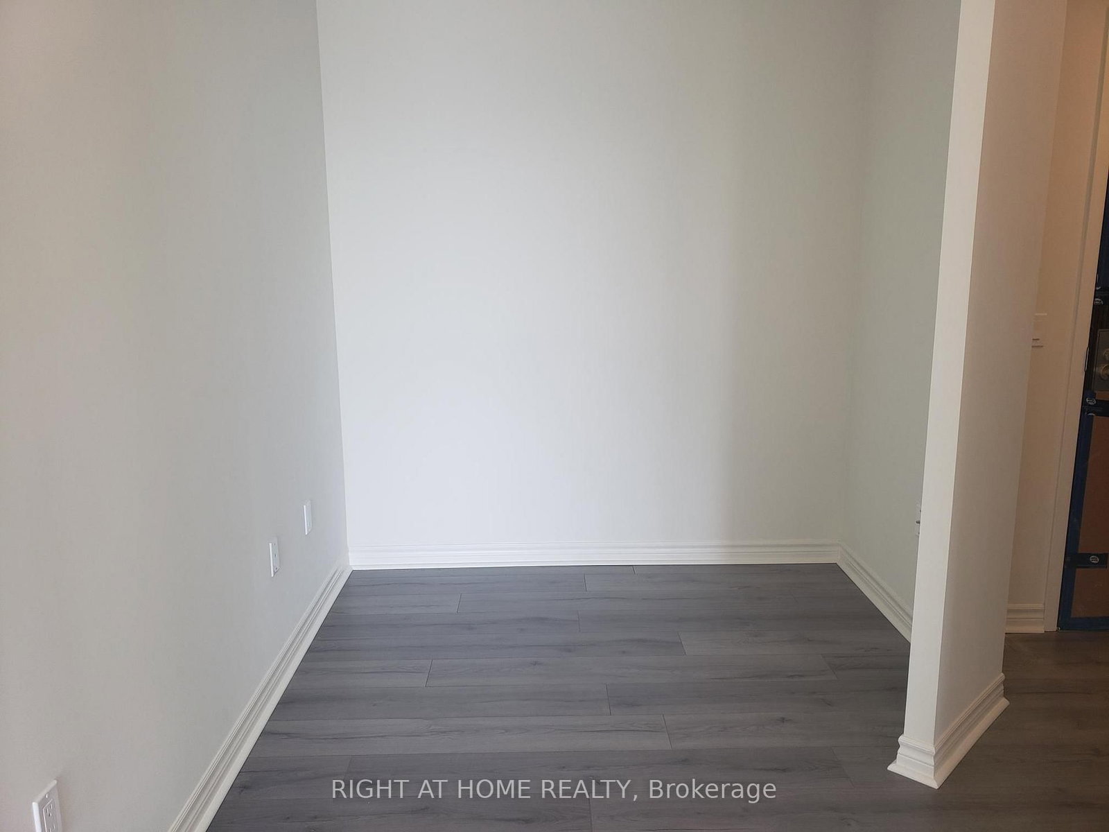 349 Rathburn Road W, Unit 816 - Photo 6