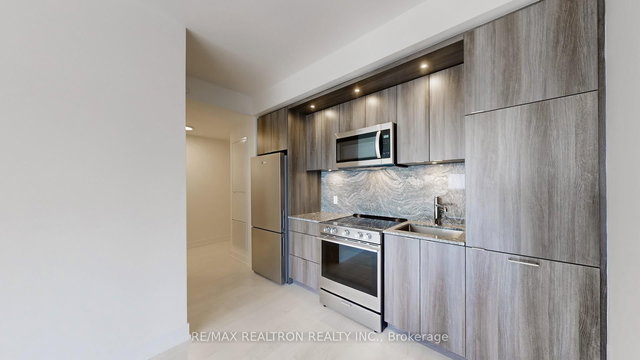 1506 - 60 Central Park Roadway