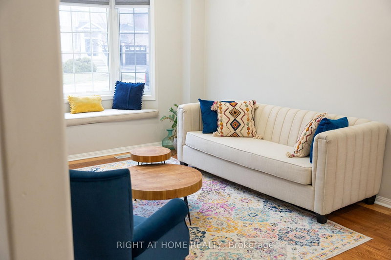 137 Whitwell Dr, Brampton, L6P 1L2 | Image 2