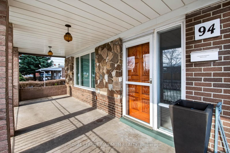 94 Goldsboro Rd, Toronto, M9L 1A8 | Image 3