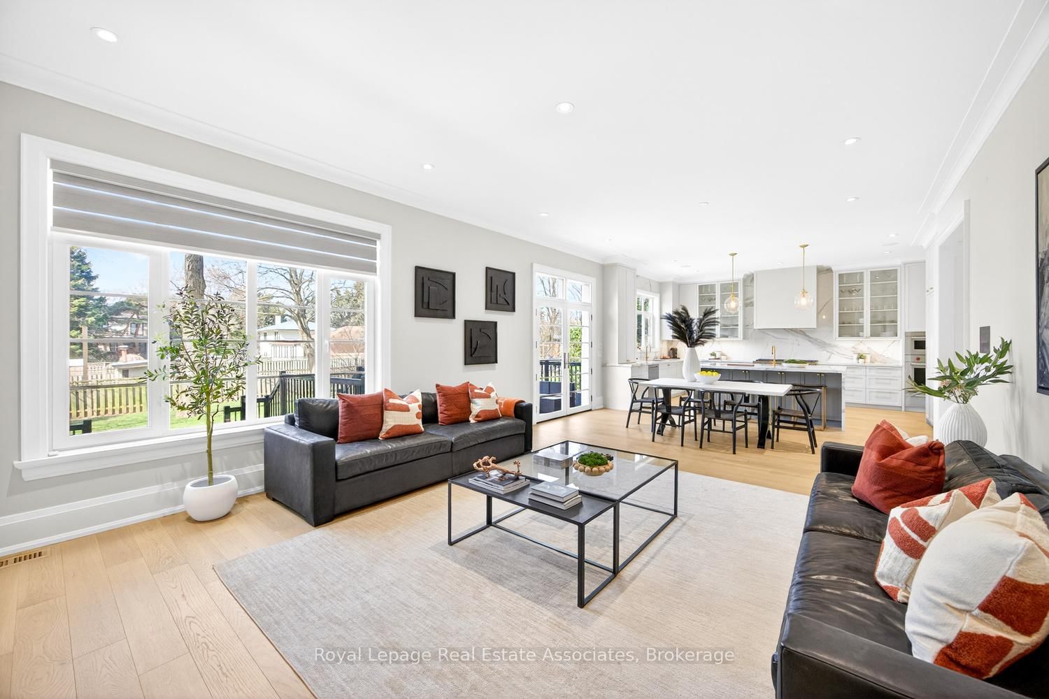 Detached House for sale at 16 Dorlen Avenue, Toronto, Ontario, M9B 5A9 - Islington-City Centre West - MLS: W12971474