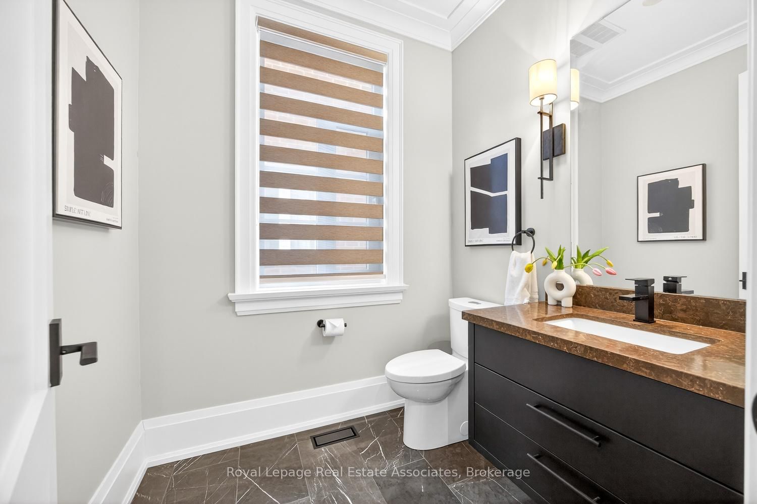 Detached House for sale at 16 Dorlen Avenue, Toronto, Ontario, M9B 5A9 - Islington-City Centre West - MLS: W12971474