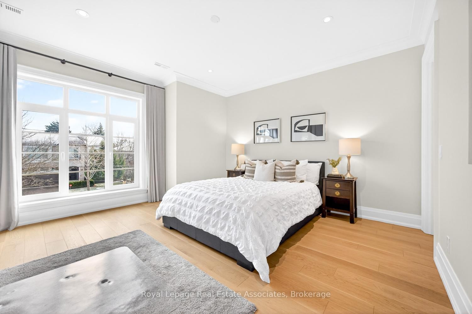 Detached House for sale at 16 Dorlen Avenue, Toronto, Ontario, M9B 5A9 - Islington-City Centre West - MLS: W12971474