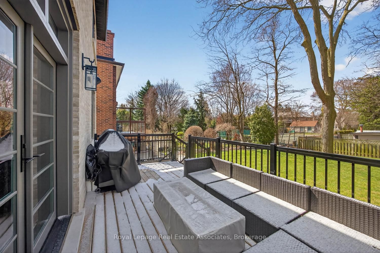 Detached House for sale at 16 Dorlen Avenue, Toronto, Ontario, M9B 5A9 - Islington-City Centre West - MLS: W12971474