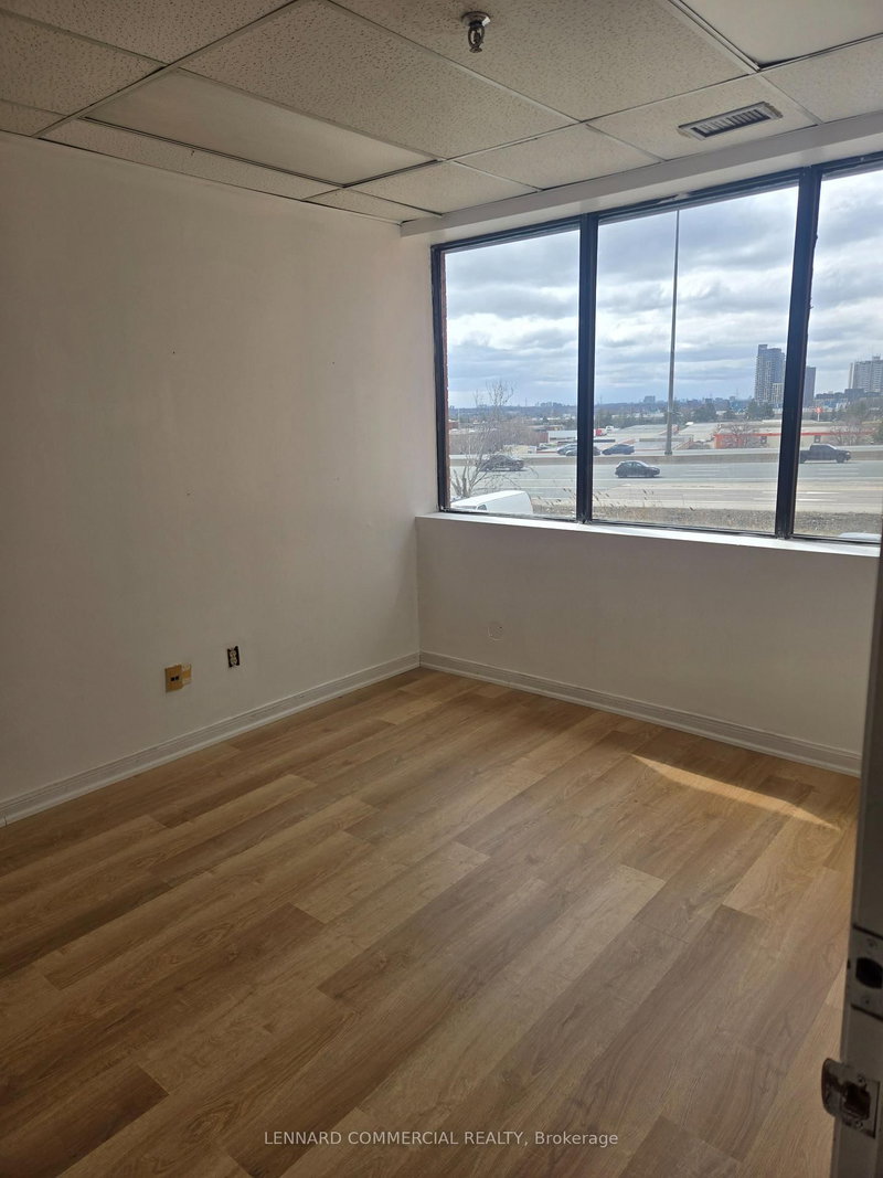 60 - 750 Oakdale Rd, Toronto, M3N 2Z4 | Image 3