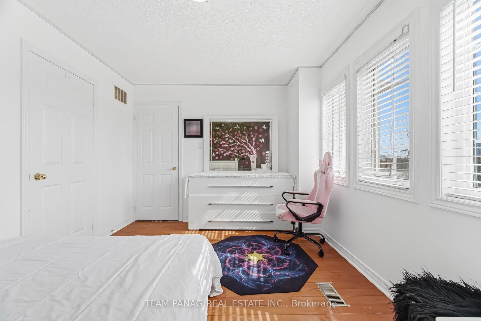 Detached House for sale at 26 Calderstone Road, Brampton, Ontario, L6P 2A4 - Bram East - MLS: W12971566