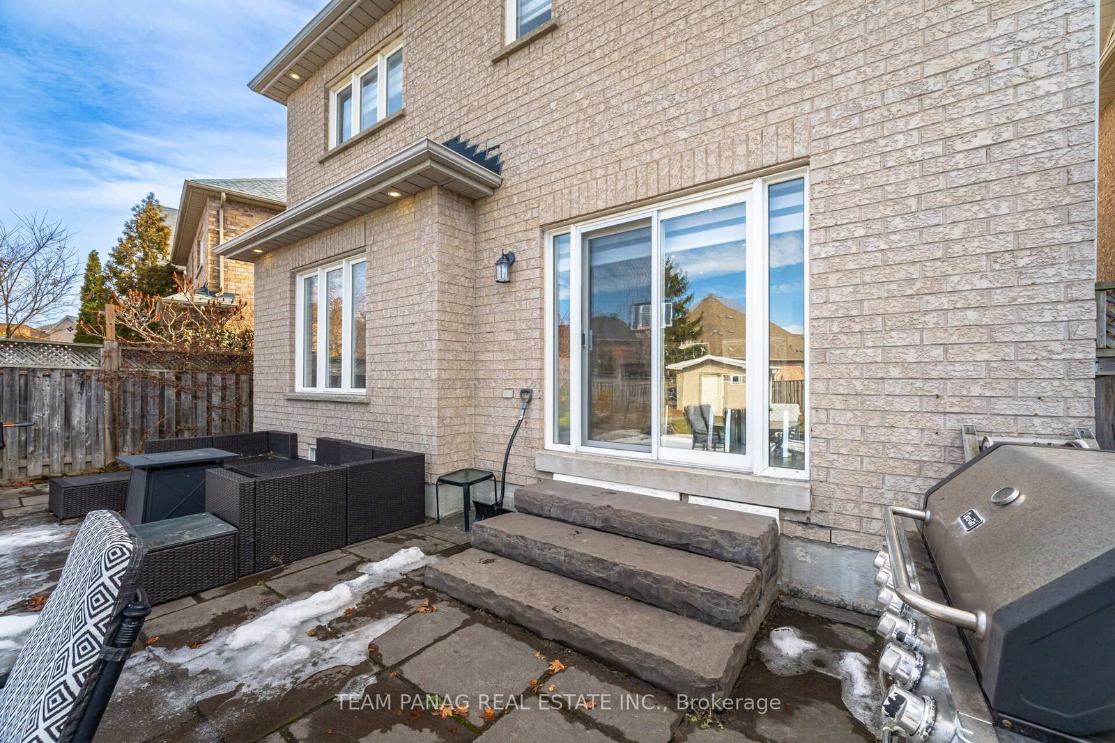 Detached House for sale at 26 Calderstone Road, Brampton, Ontario, L6P 2A4 - Bram East - MLS: W12971566