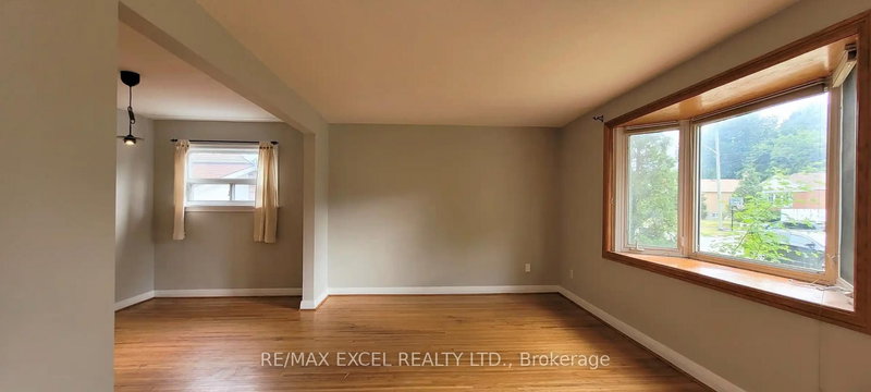 2 Rufford Rd, Toronto, M8W 4V4 | Image 3