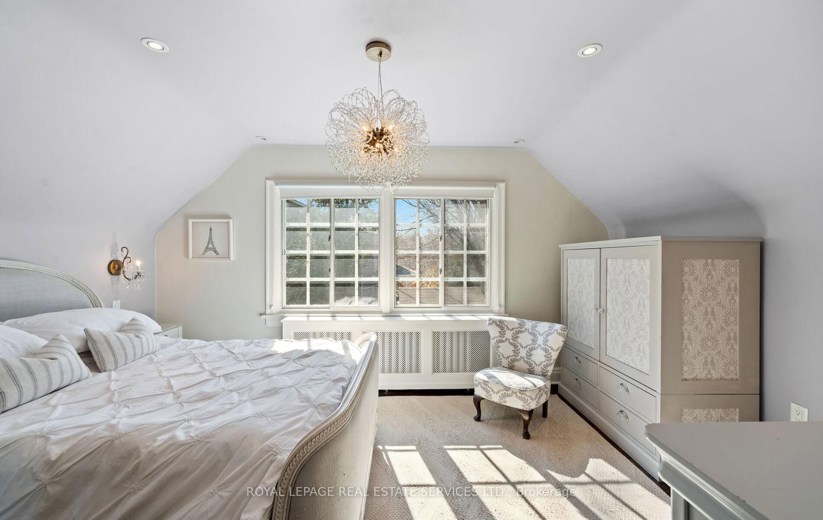 60 Thompson Avenue - Photo 23