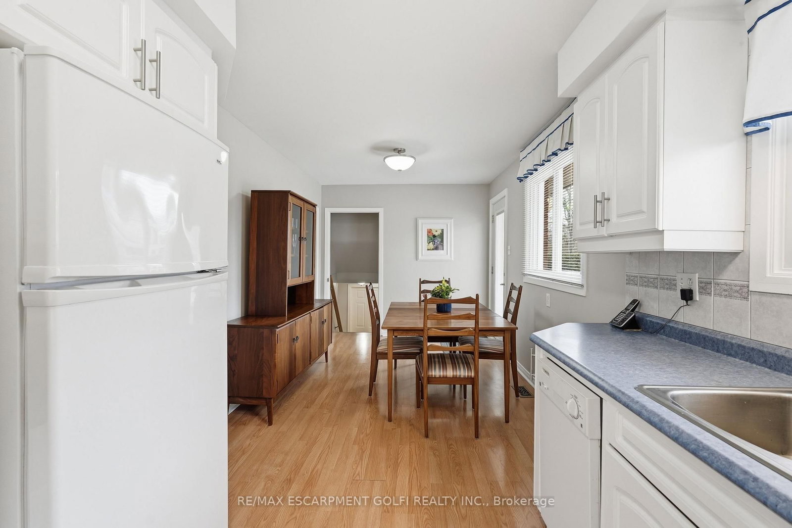 Detached House for sale at 5376 Spruce Avenue, Burlington, Ontario, L7L 1N7 - Appleby - MLS: W12971912