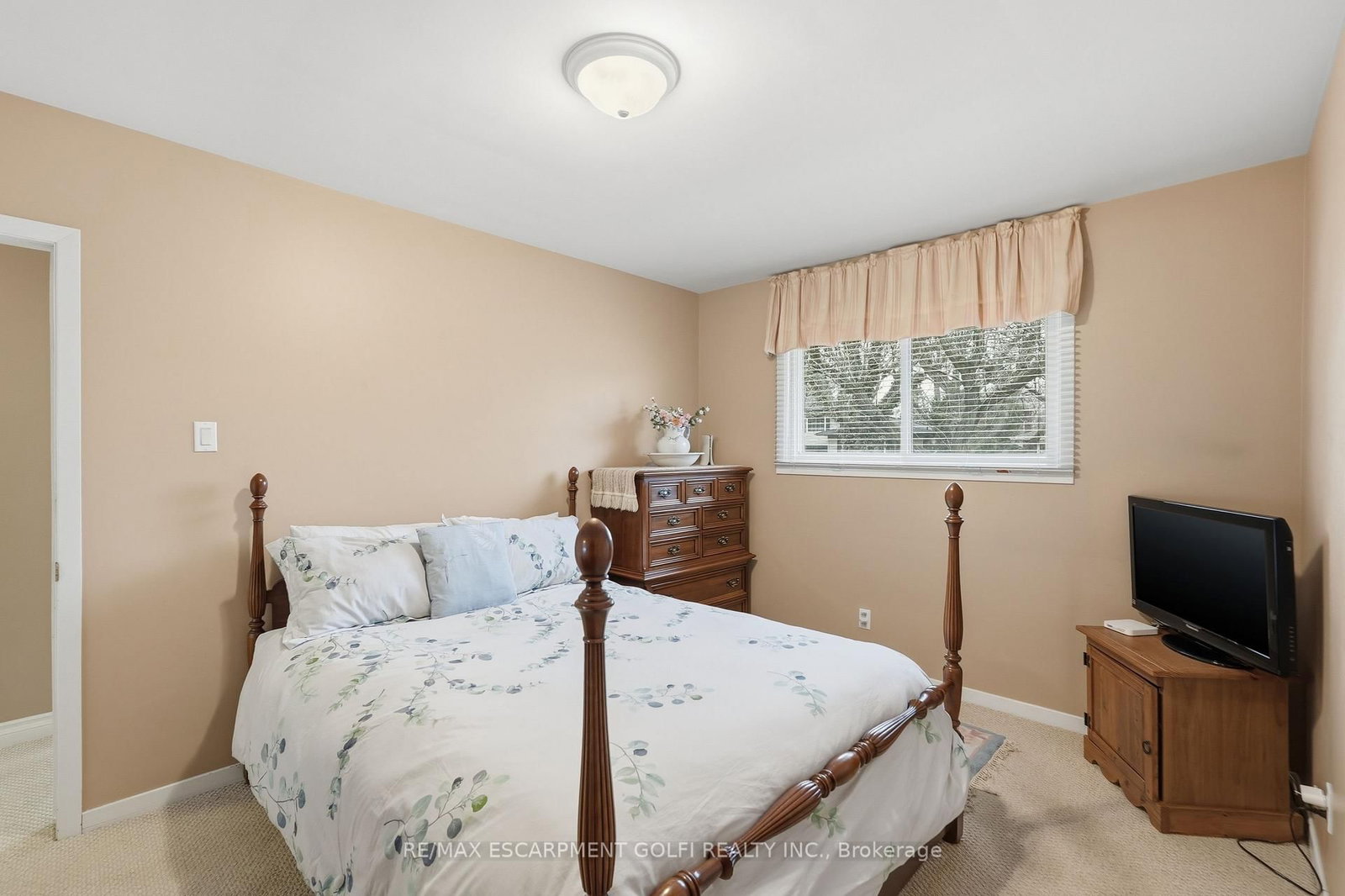 Detached House for sale at 5376 Spruce Avenue, Burlington, Ontario, L7L 1N7 - Appleby - MLS: W12971912