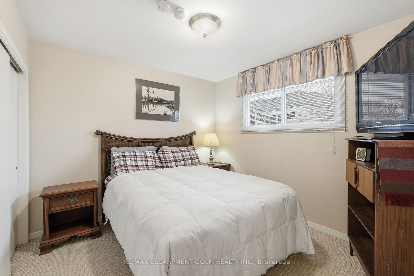 Detached House for sale at 5376 Spruce Avenue, Burlington, Ontario, L7L 1N7 - Appleby - MLS: W12971912