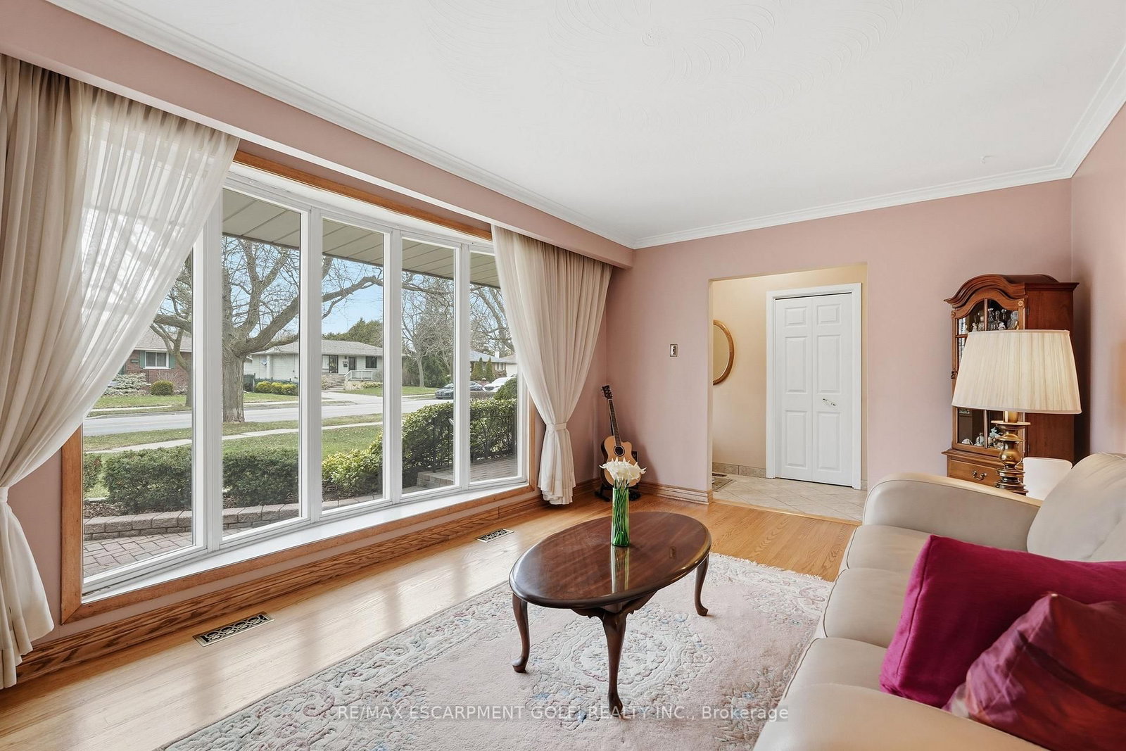 Detached House for sale at 5376 Spruce Avenue, Burlington, Ontario, L7L 1N7 - Appleby - MLS: W12971912