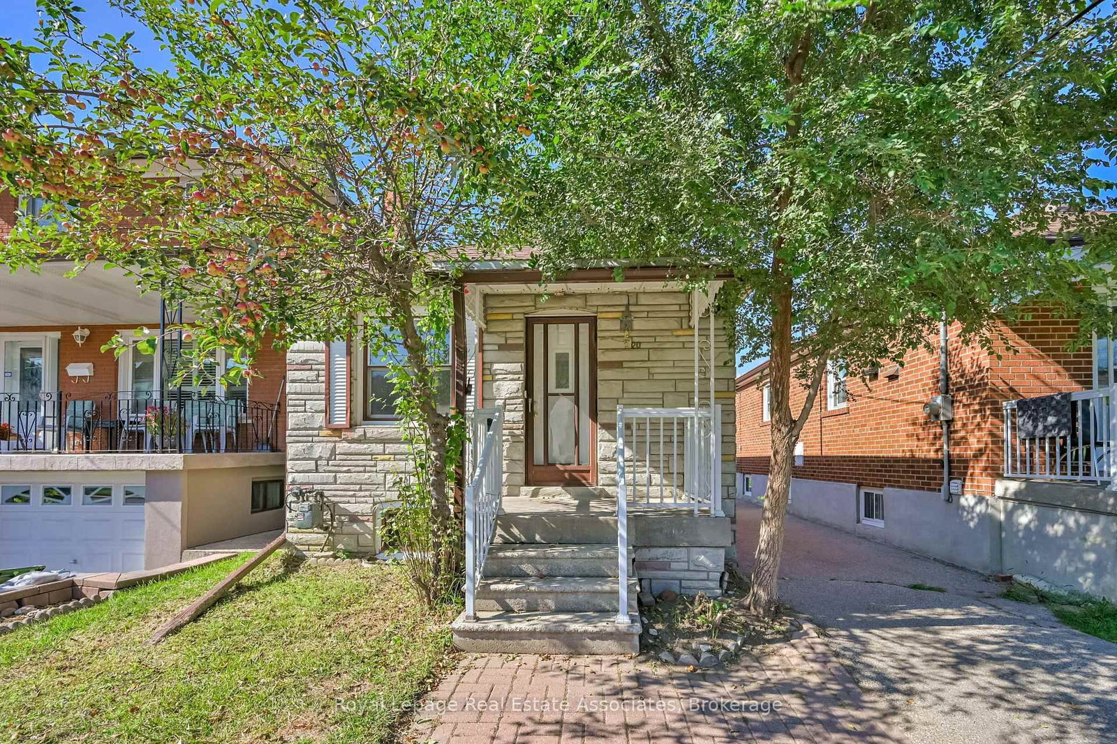 Listing Image 3