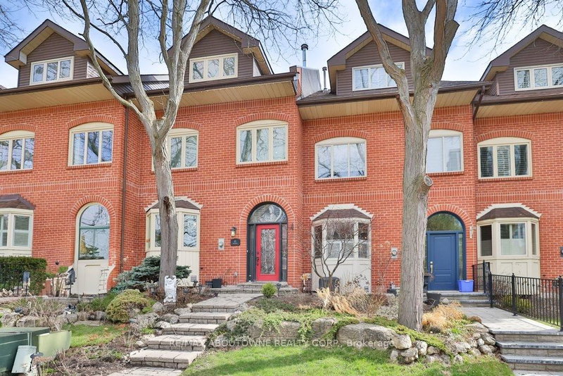 45 Tradewind Dr, Oakville, L6L 6K9 | Image 2