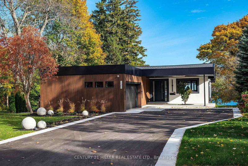 121 Edgecliffe Pl, Burlington, L7L 3Z2 | Image 2