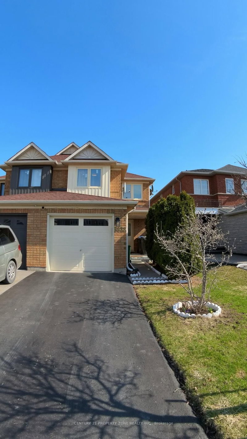 3822 Spicewood Way, Mississauga, L5N 7W7 | Image 3
