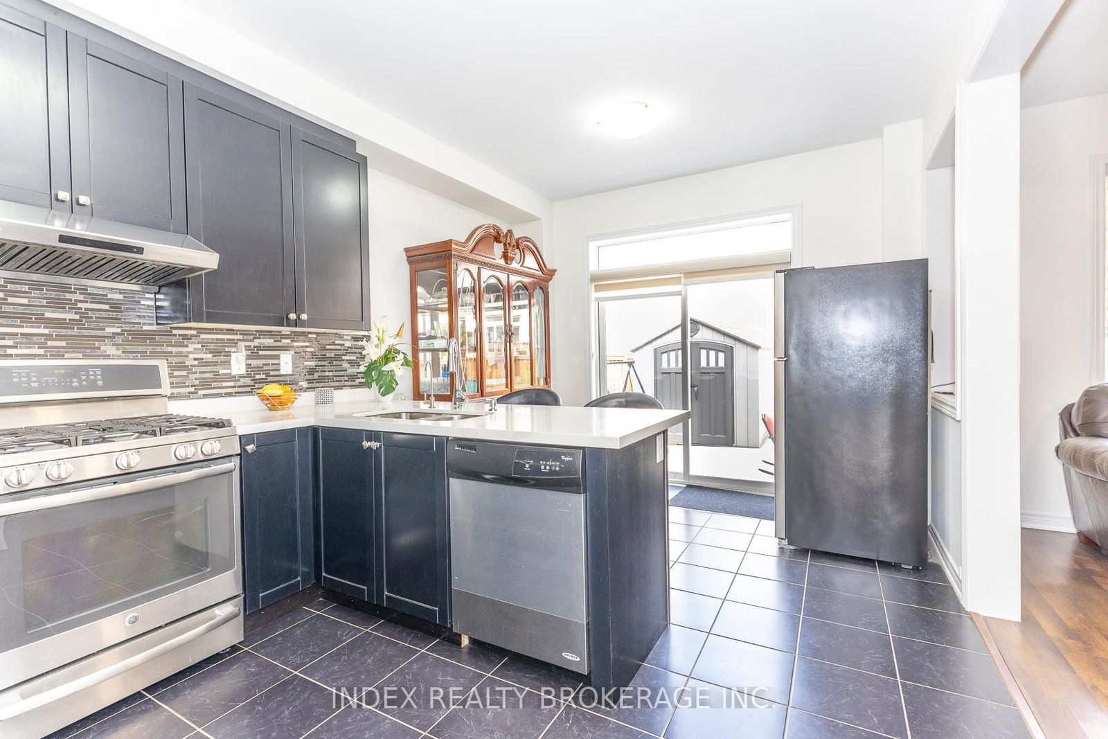 Semi-Detached House for sale at 12 Fitzgibson Street, Brampton, Ontario, L6Y 5Y5 - Credit Valley - MLS: W12972542