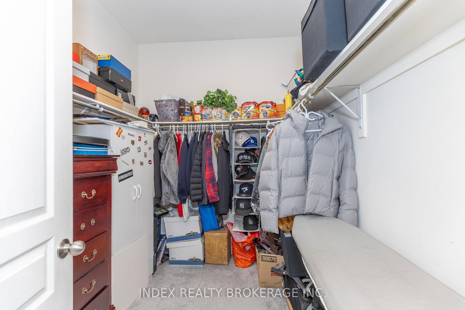 Semi-Detached House for sale at 12 Fitzgibson Street, Brampton, Ontario, L6Y 5Y5 - Credit Valley - MLS: W12972542