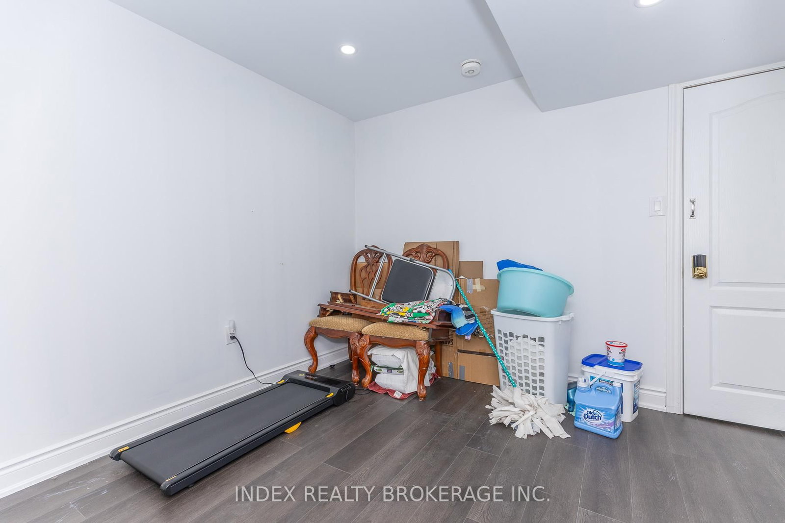 Semi-Detached House for sale at 12 Fitzgibson Street, Brampton, Ontario, L6Y 5Y5 - Credit Valley - MLS: W12972542