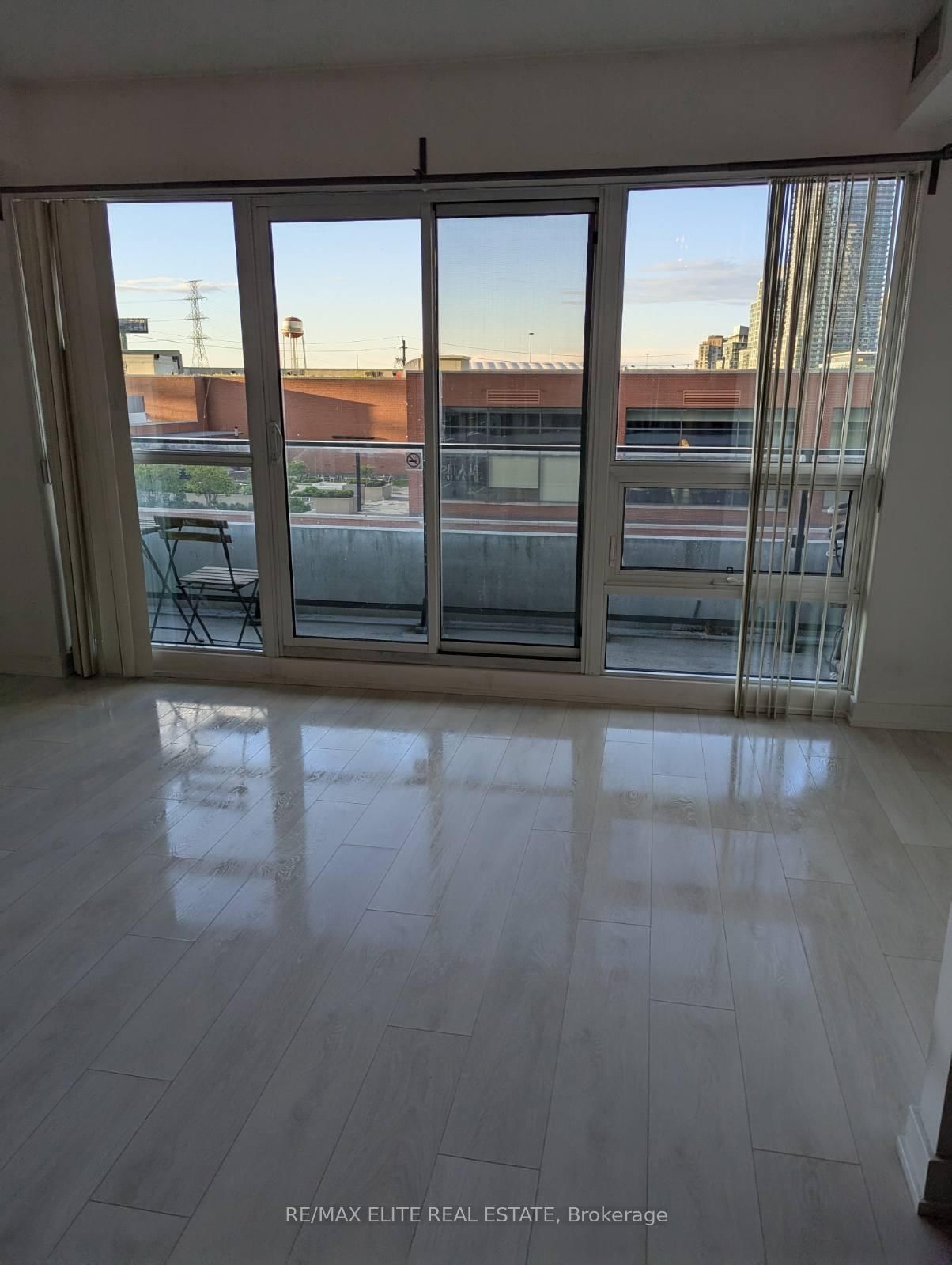 2220 Lakeshore Boulevard W, Unit 509 - Photo 7