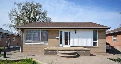 home for lease on Bsmt-115 Mcmurchy Avenue S