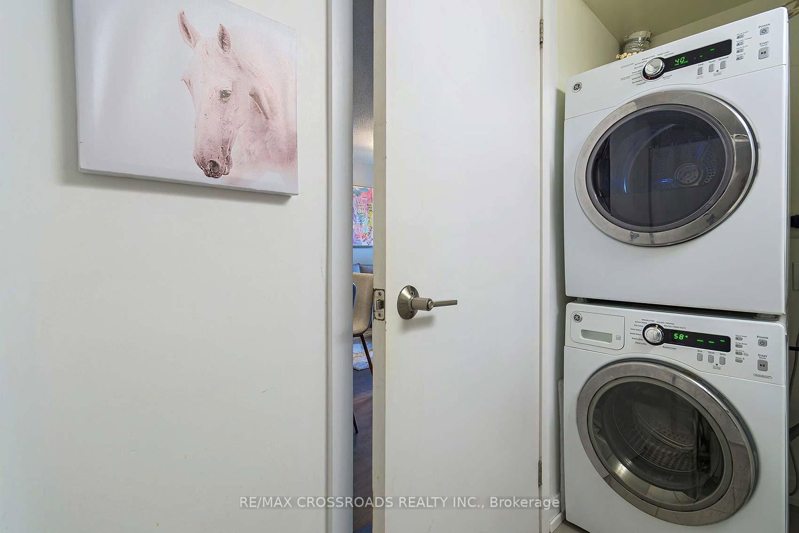 812 Lansdowne Avenue, Unit 114 - Photo 23