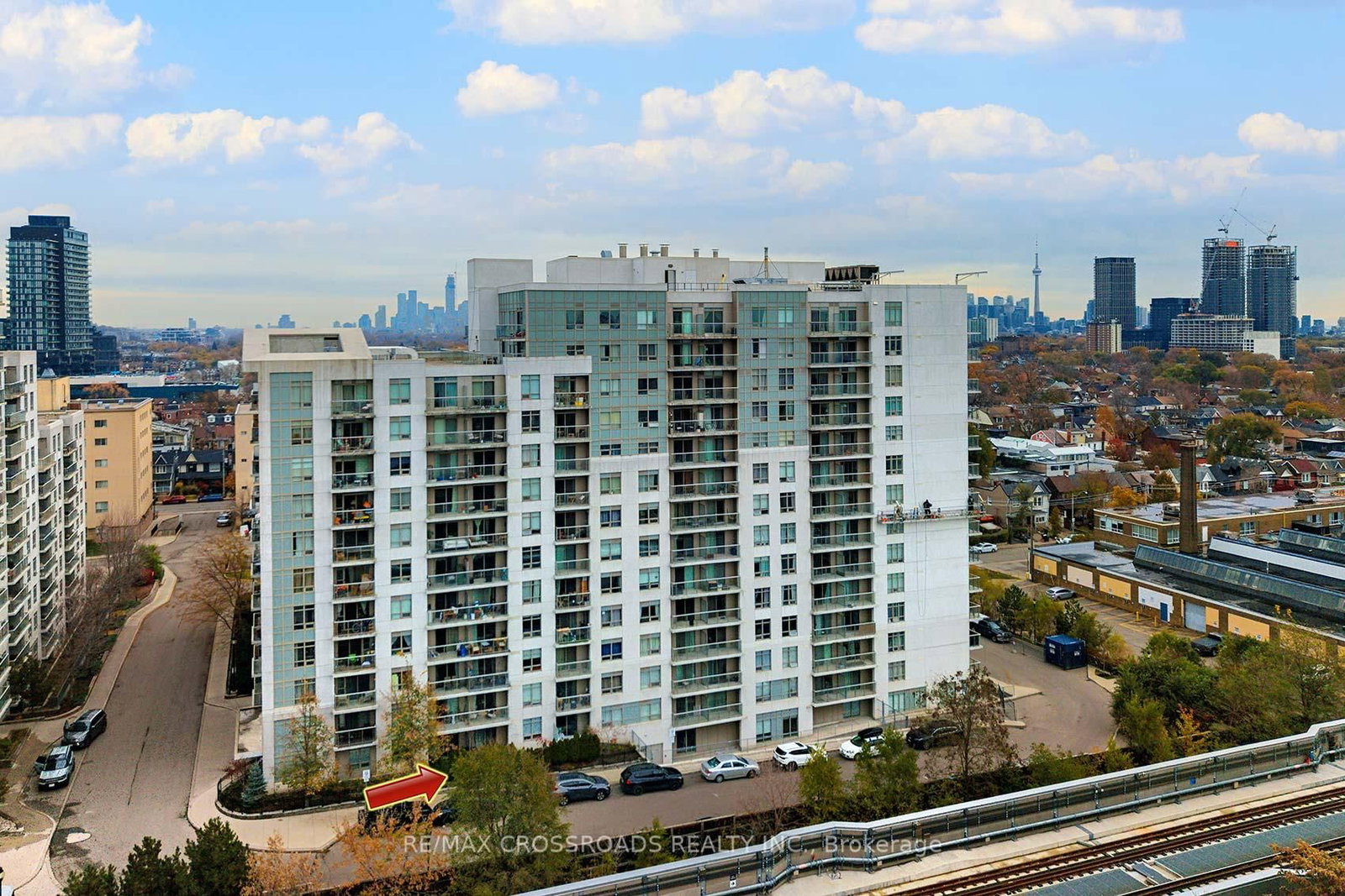 812 Lansdowne Avenue, Unit 114 - Photo 26