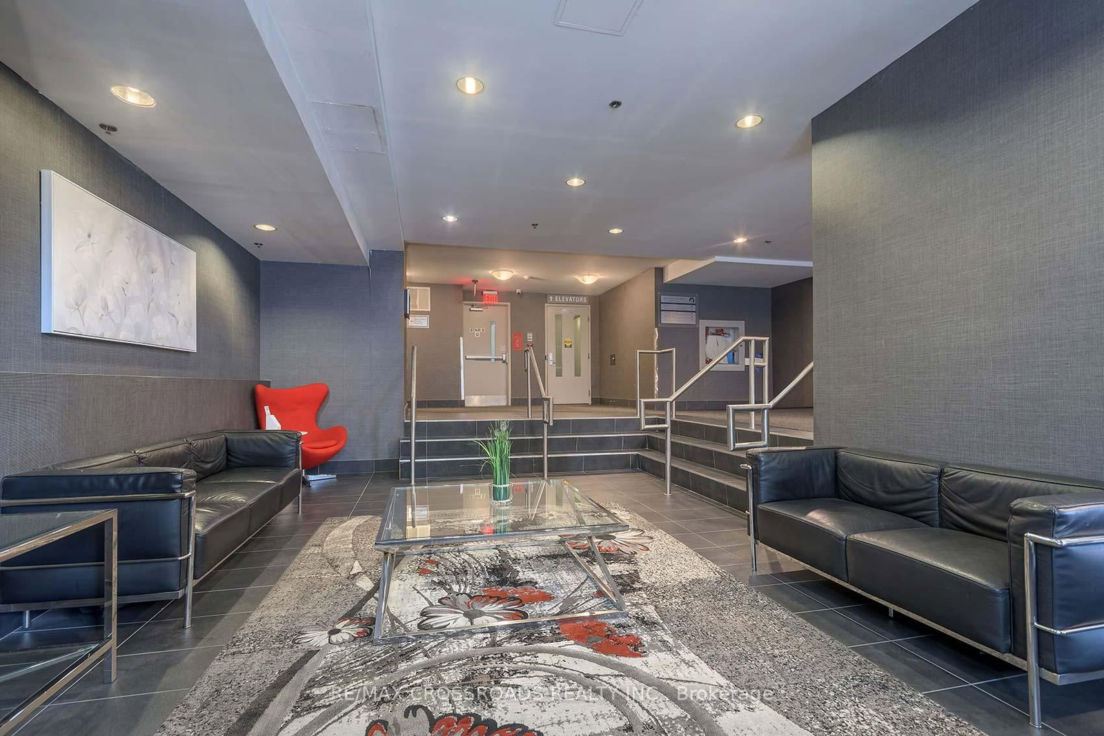 812 Lansdowne Avenue, Unit 114 - Photo 35