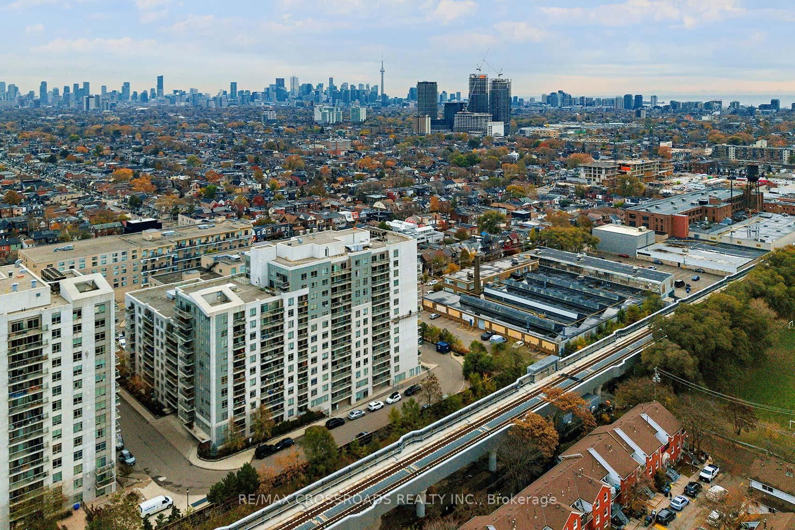 812 Lansdowne Avenue, Unit 114 - Photo 43