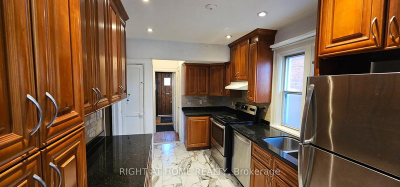 Main Floor - 72 Eleventh St, Toronto, M8V 3G5 | Image 3