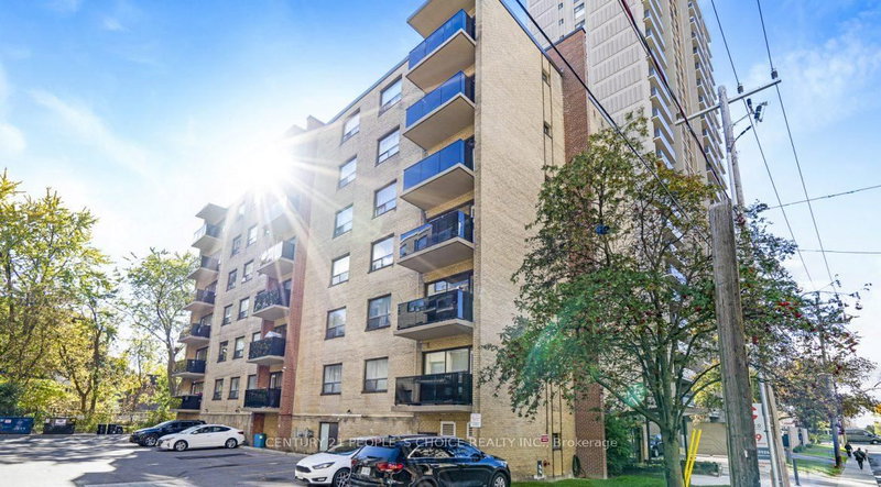 home for lease on 202-839 Roselawn Avenue