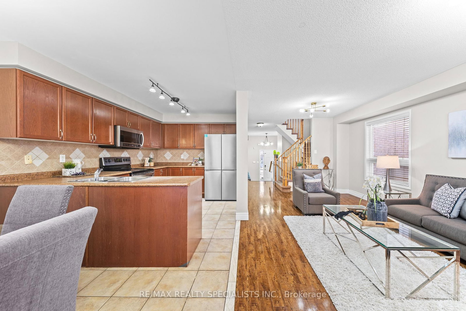 Listing Image 18